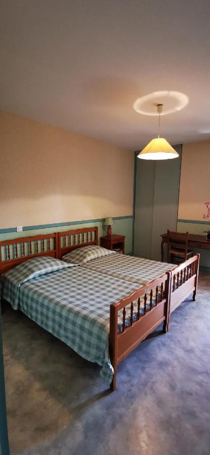 Bed and Breakfast Le Fidele Saint-Chamant Экстерьер фото
